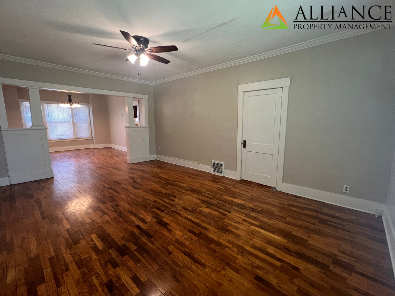 1431 Yuma St - Photo 4 of 28