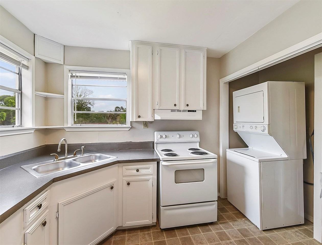 7357 1/2 Brace St - Photo 2 of 13