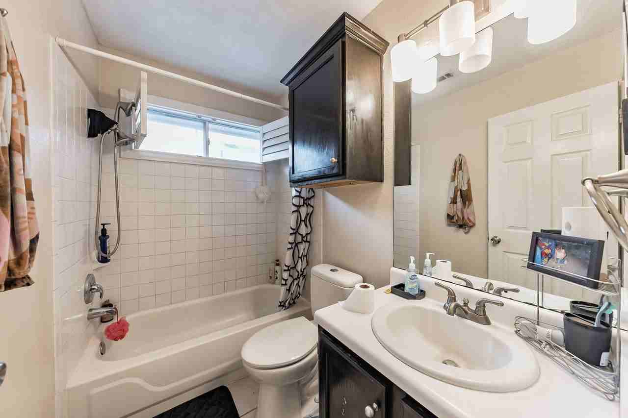 17414 Bishopsgate Dr - Photo 6 of 31