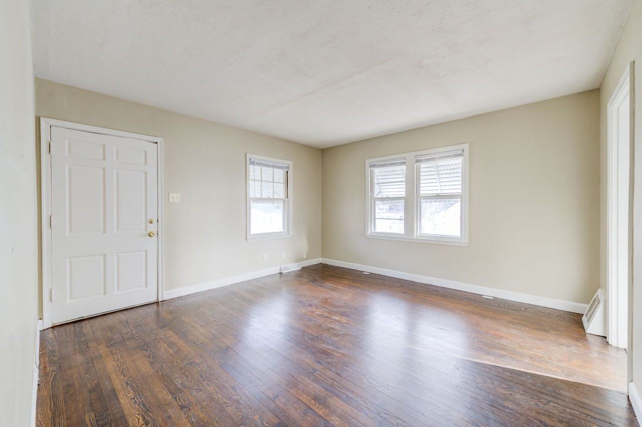 7724 Horatio Dr - Photo 5 of 23