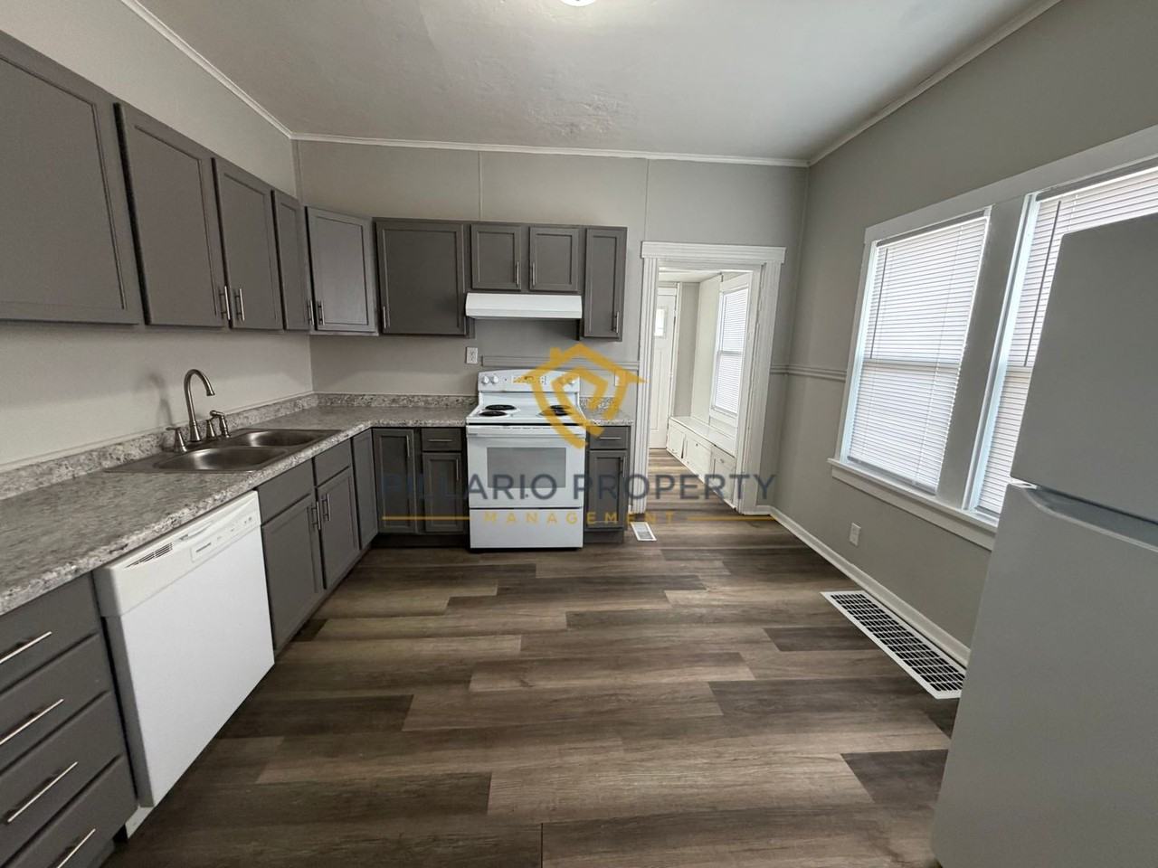 503 Park Ave - Photo 3 of 22