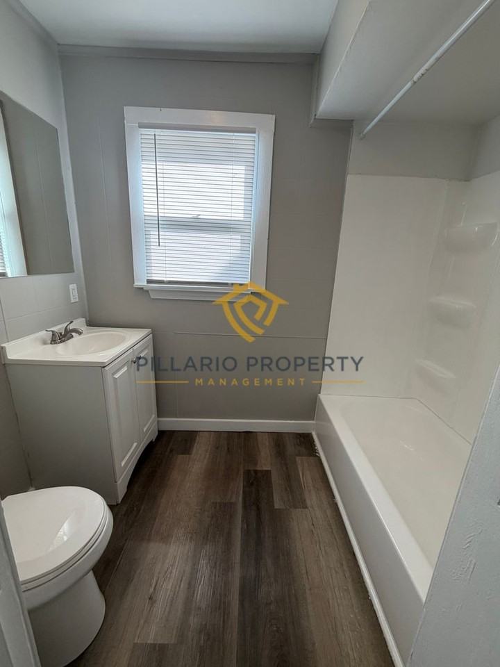 503 Park Ave - Photo 4 of 22