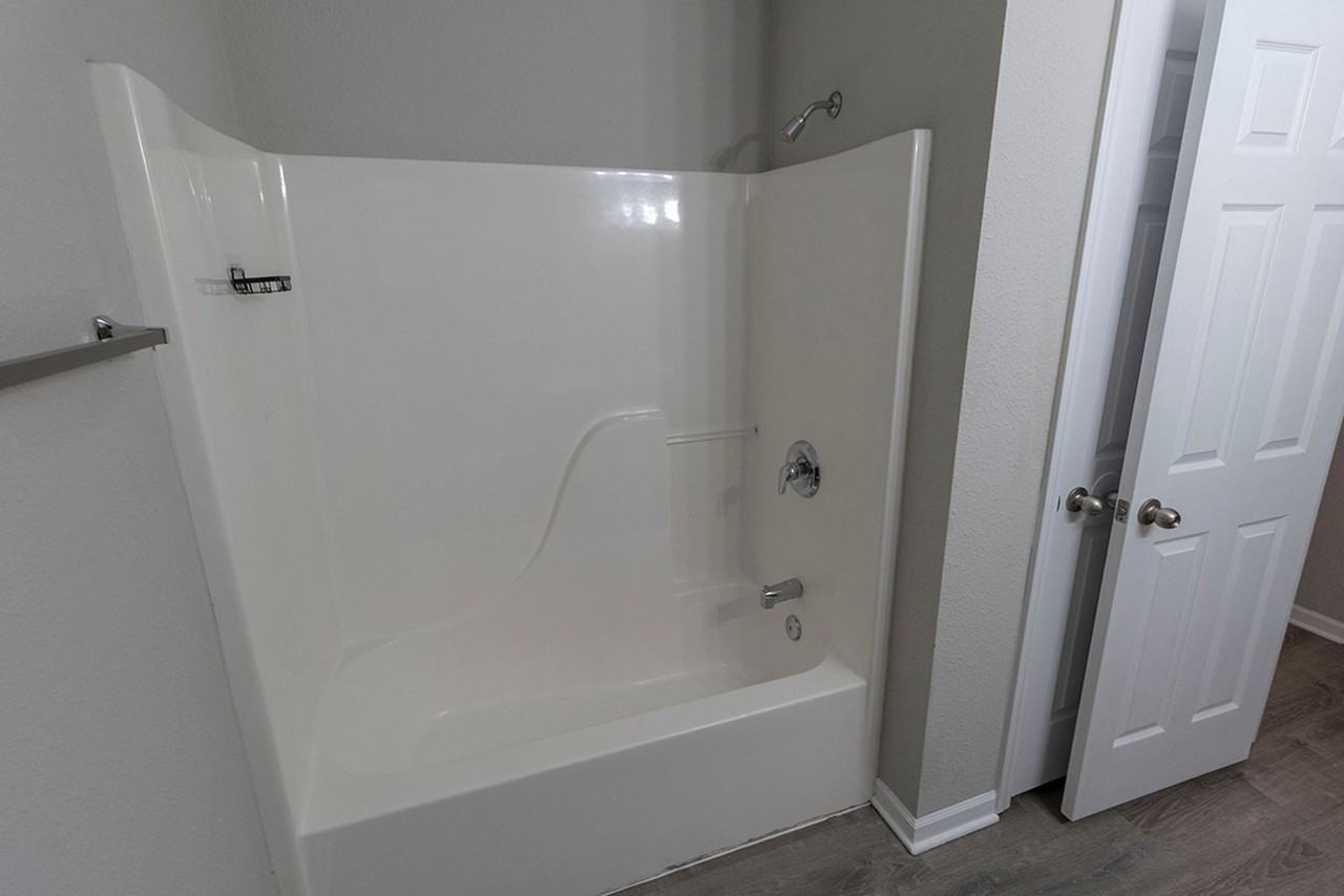 3910 Snowy Owl Dr - Photo 7 of 35