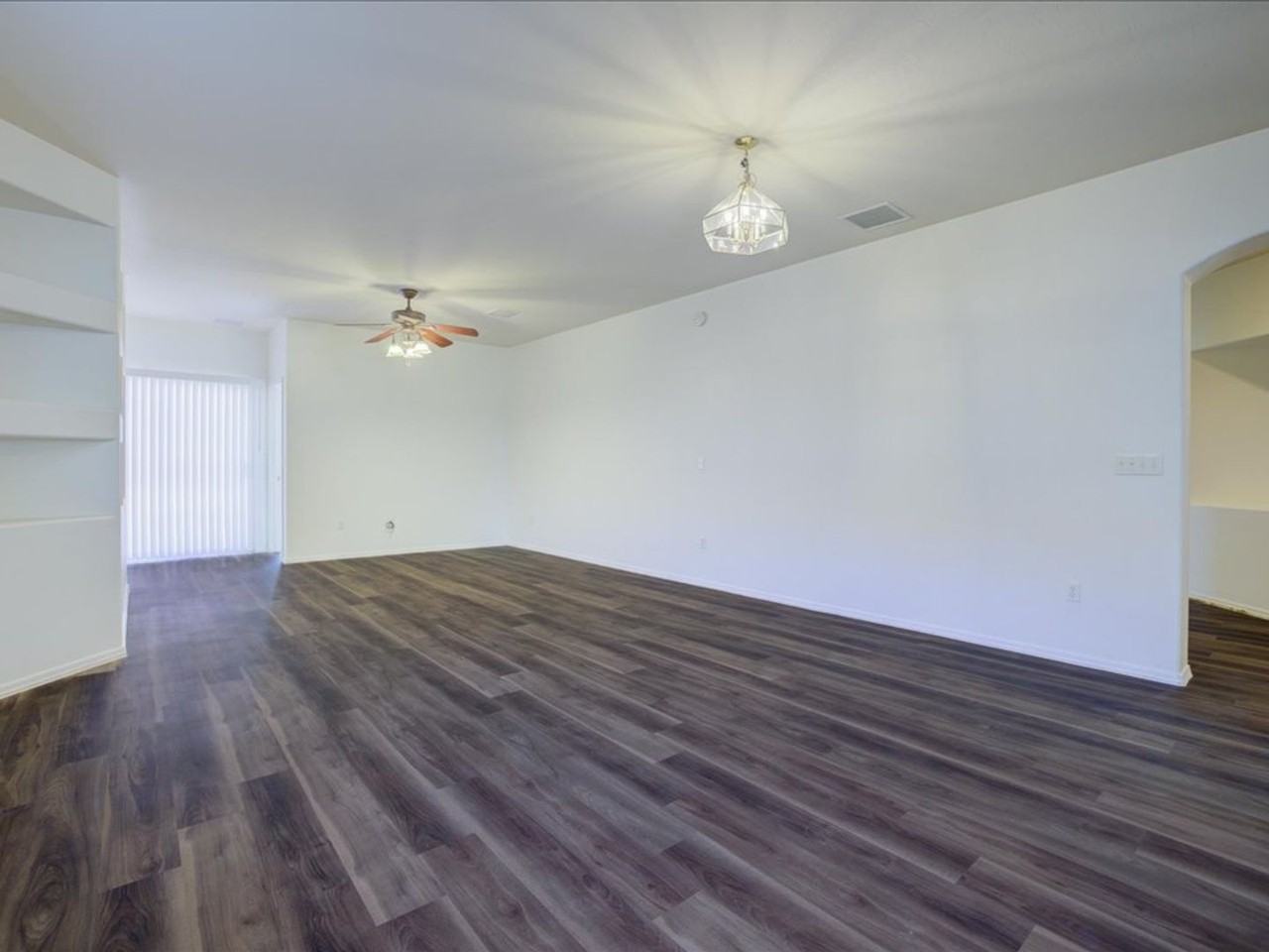 326 E Calle Nacrita - Photo 4 of 28