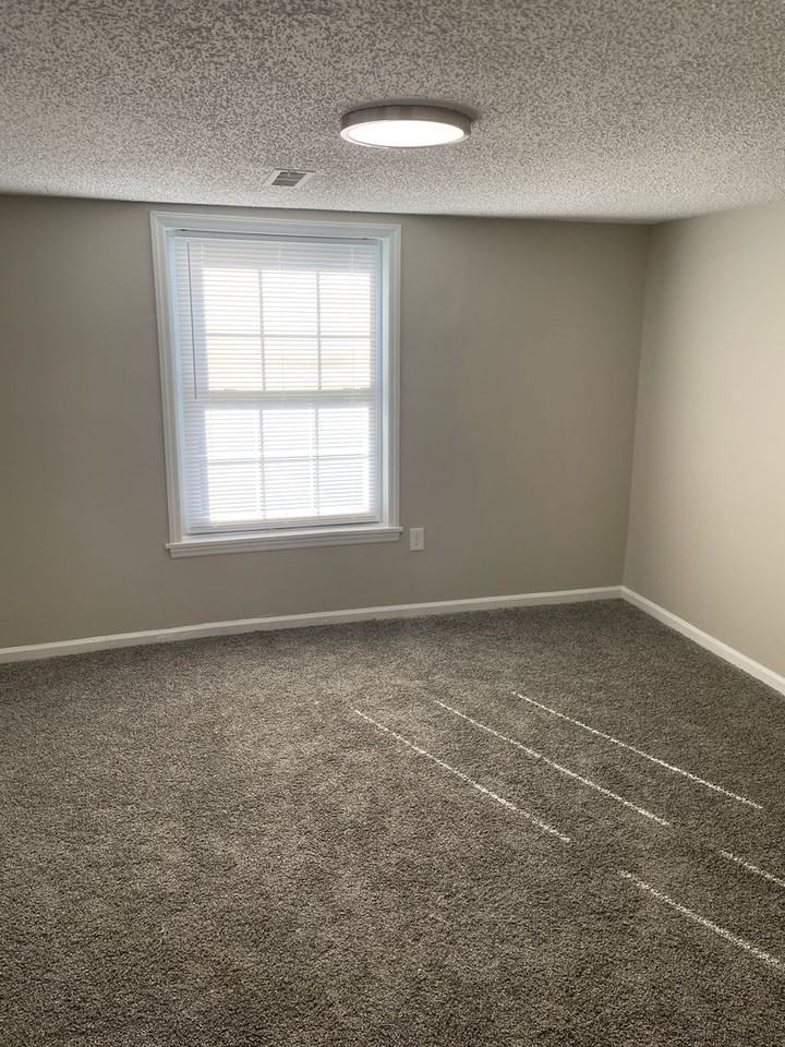 631 Junia Ave - Photo 6 of 11