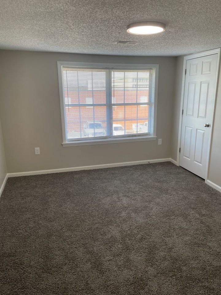 631 Junia Ave - Photo 7 of 11