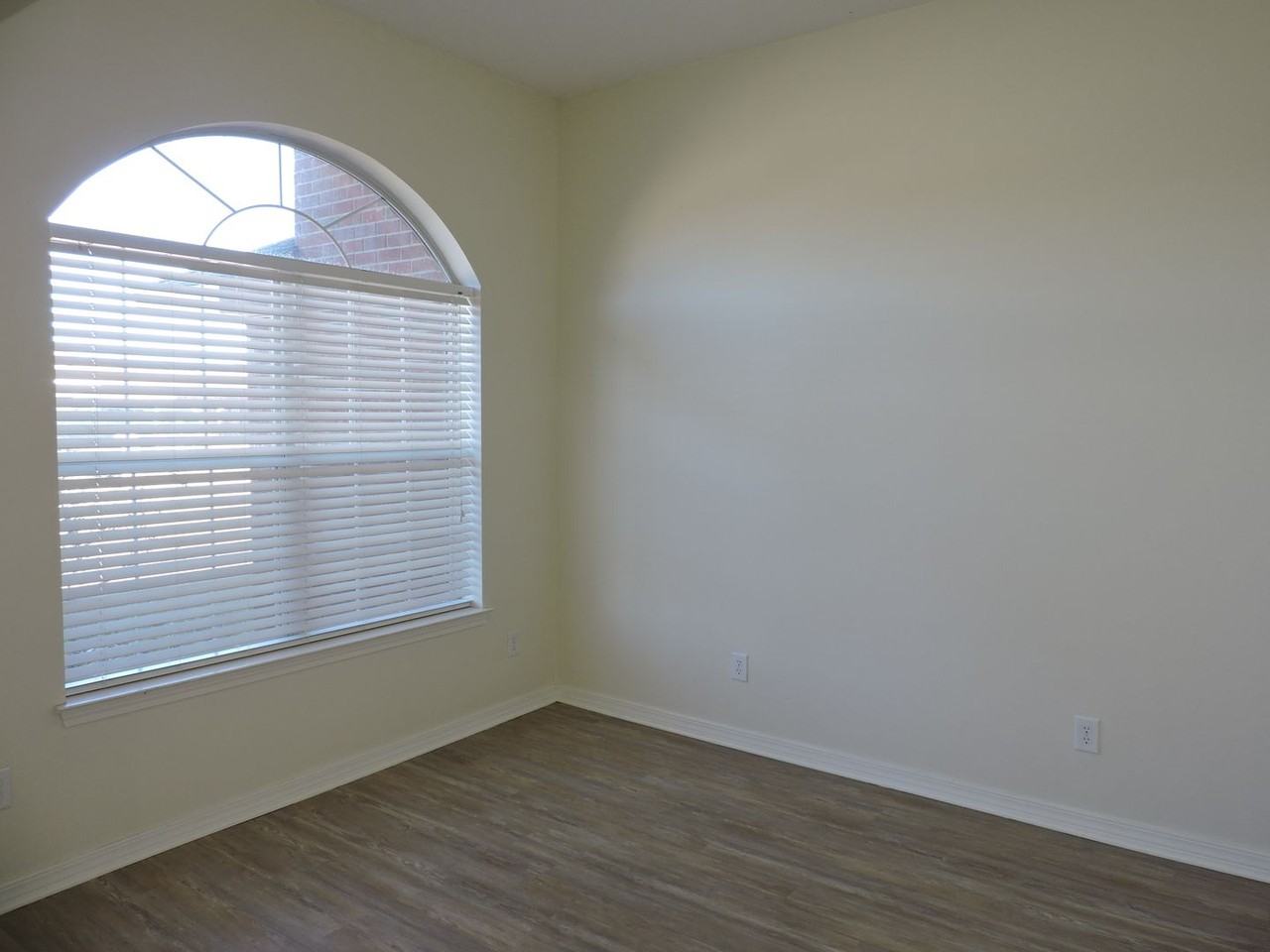 6837 Fort Deposit Dr - Photo 3 of 37