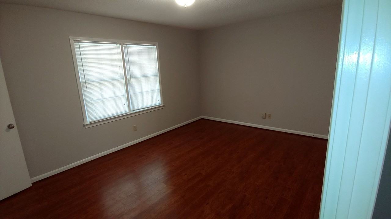 3204 Paddlecreek Ln - Photo 7 of 16