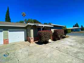 01776 -3619/3621  Camden Avenue - Photo 1 of 1