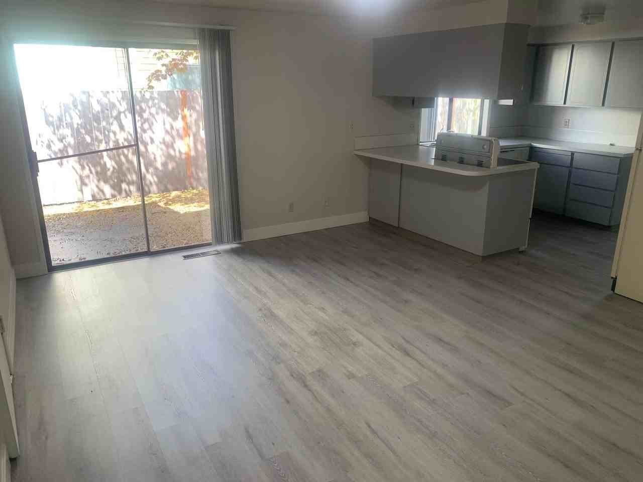 1160 Nw 183rd Ave - Photo 2 of 15