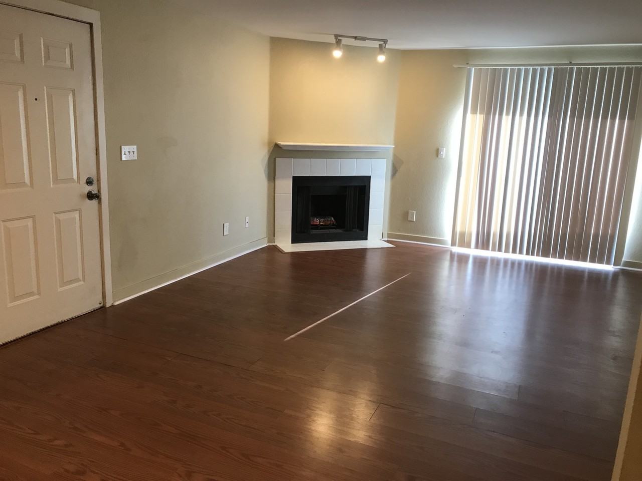 16817 Larch Way #B101 - Photo 2 of 11