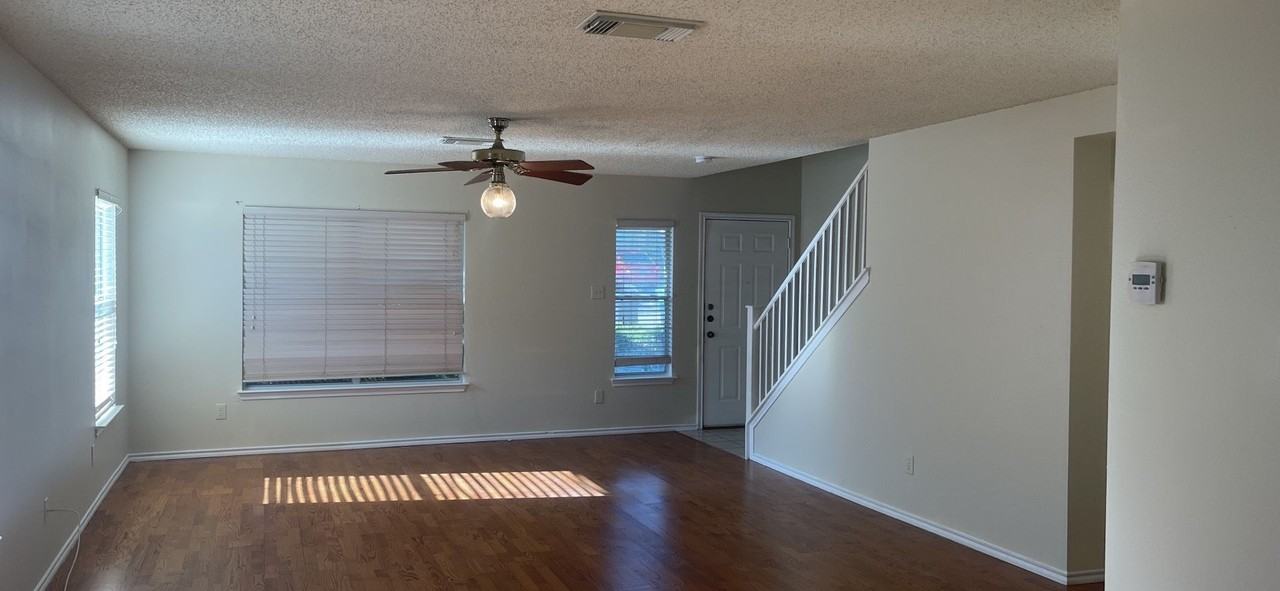 8615 Cross Spg - Photo 3 of 16