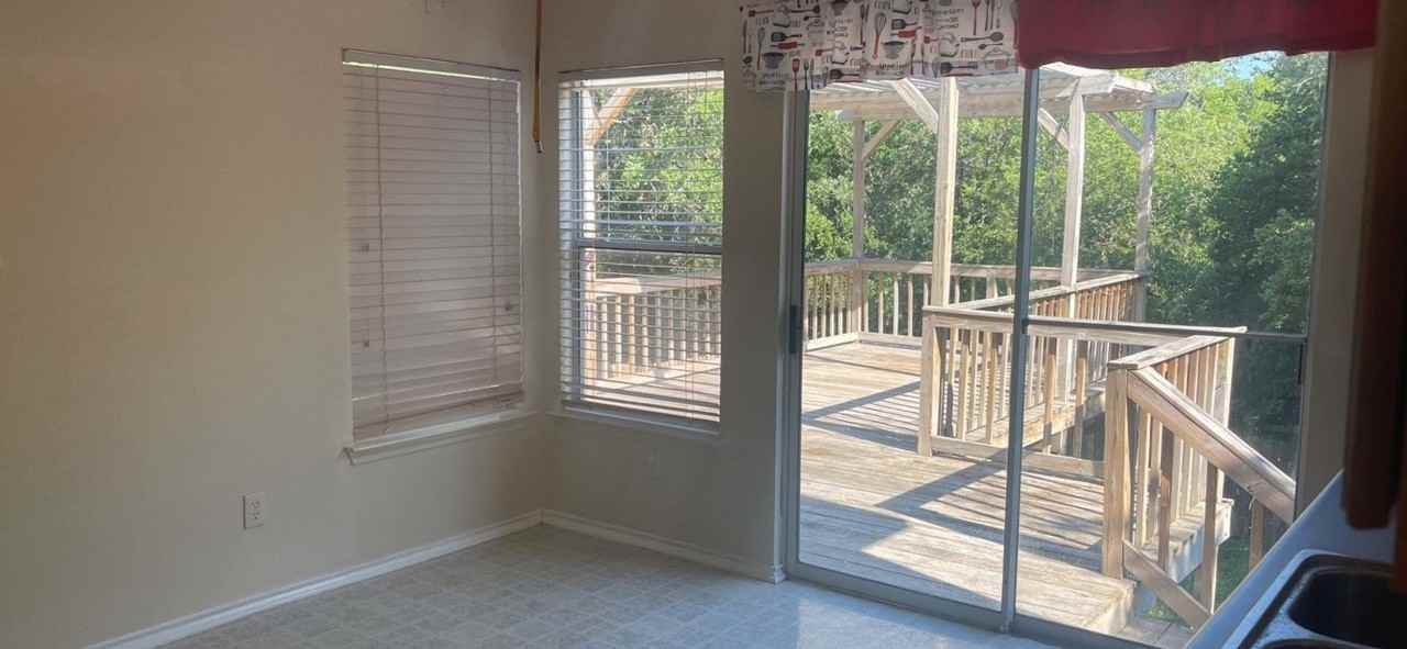 8615 Cross Spg - Photo 7 of 16