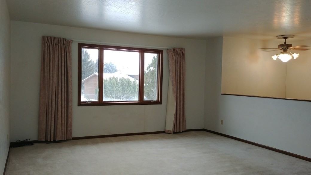 13345 Green Tree Ct - Photo 2 of 16