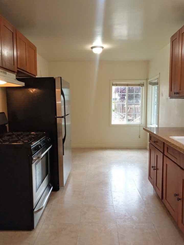 762 762 & 764 Laurel St - Photo 2 of 27