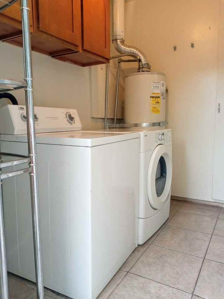 762 762 & 764 Laurel St - Photo 4 of 27