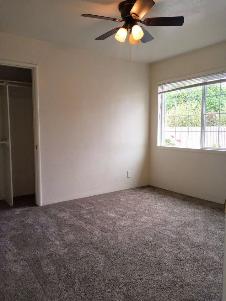 762 762 & 764 Laurel St - Photo 6 of 27