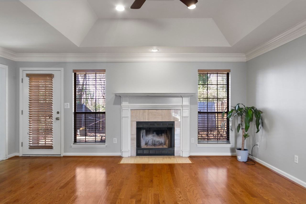 2013 Fox Ridge Rd - Photo 5 of 37