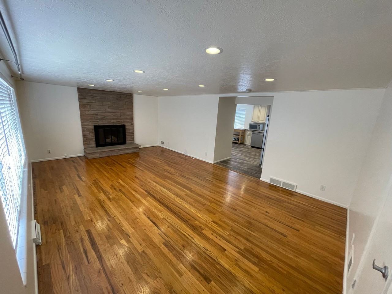 3762 S 610 E - Photo 4 of 14