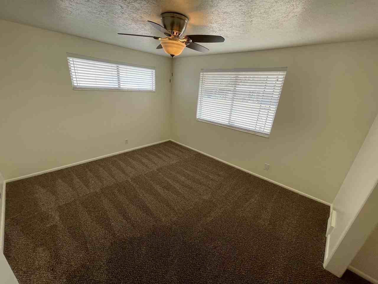 3762 S 610 E - Photo 7 of 14