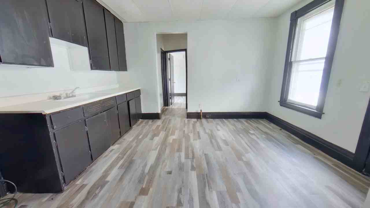 6 Calihan Park - Photo 2 of 11