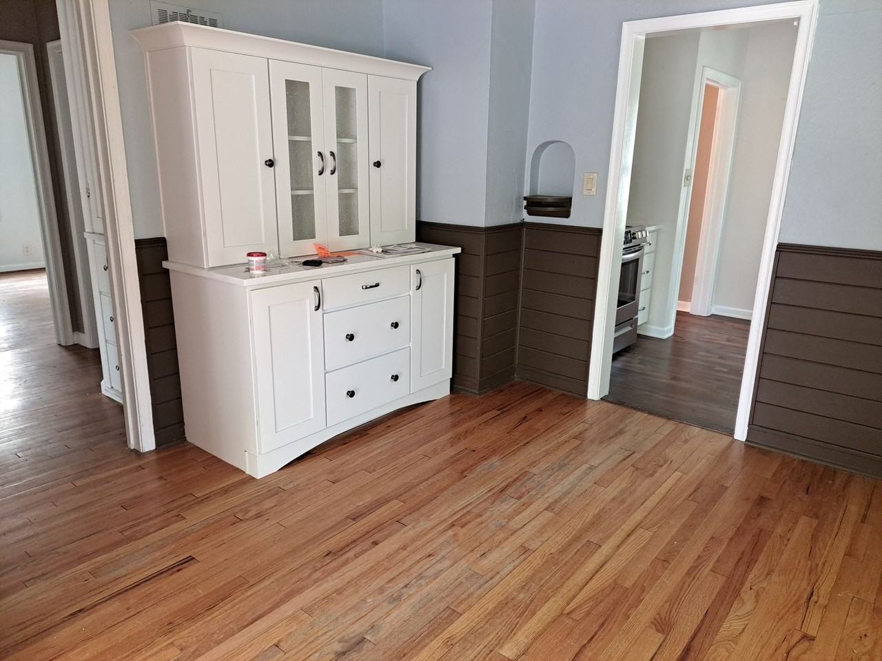 2416 Pine St - Photo 4 of 14