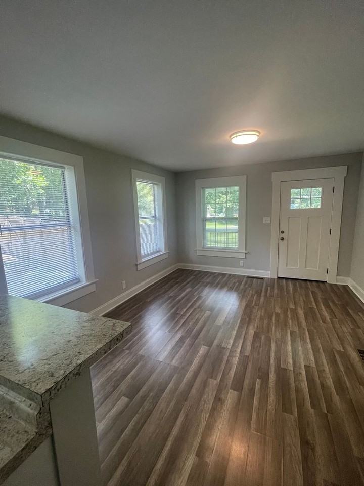 419 Cumberland Dr - Photo 5 of 20