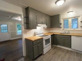 featured image of 209 3rd St