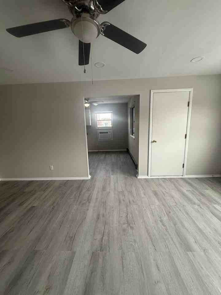 523 S Sandusky Ave - Photo 5 of 10