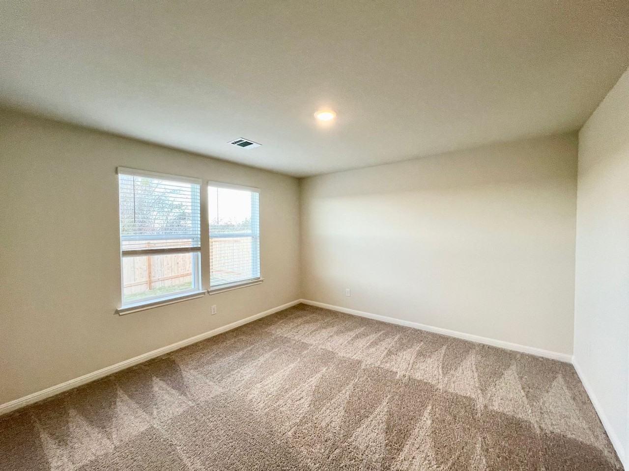 325 Alcatraz Loop - Photo 3 of 16