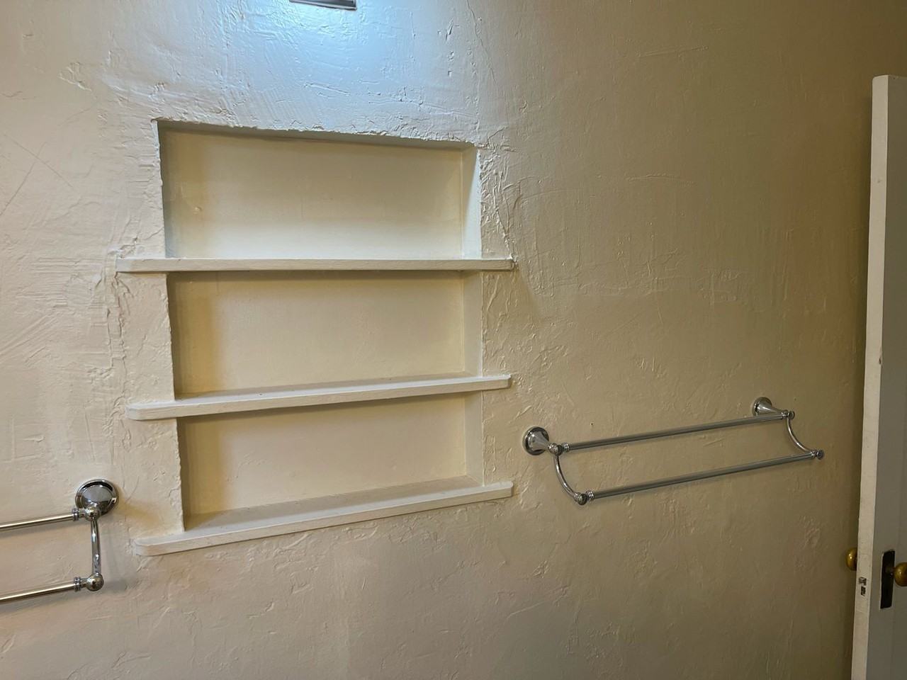 A Timeless Retreat with Old - Photo 6 of 25