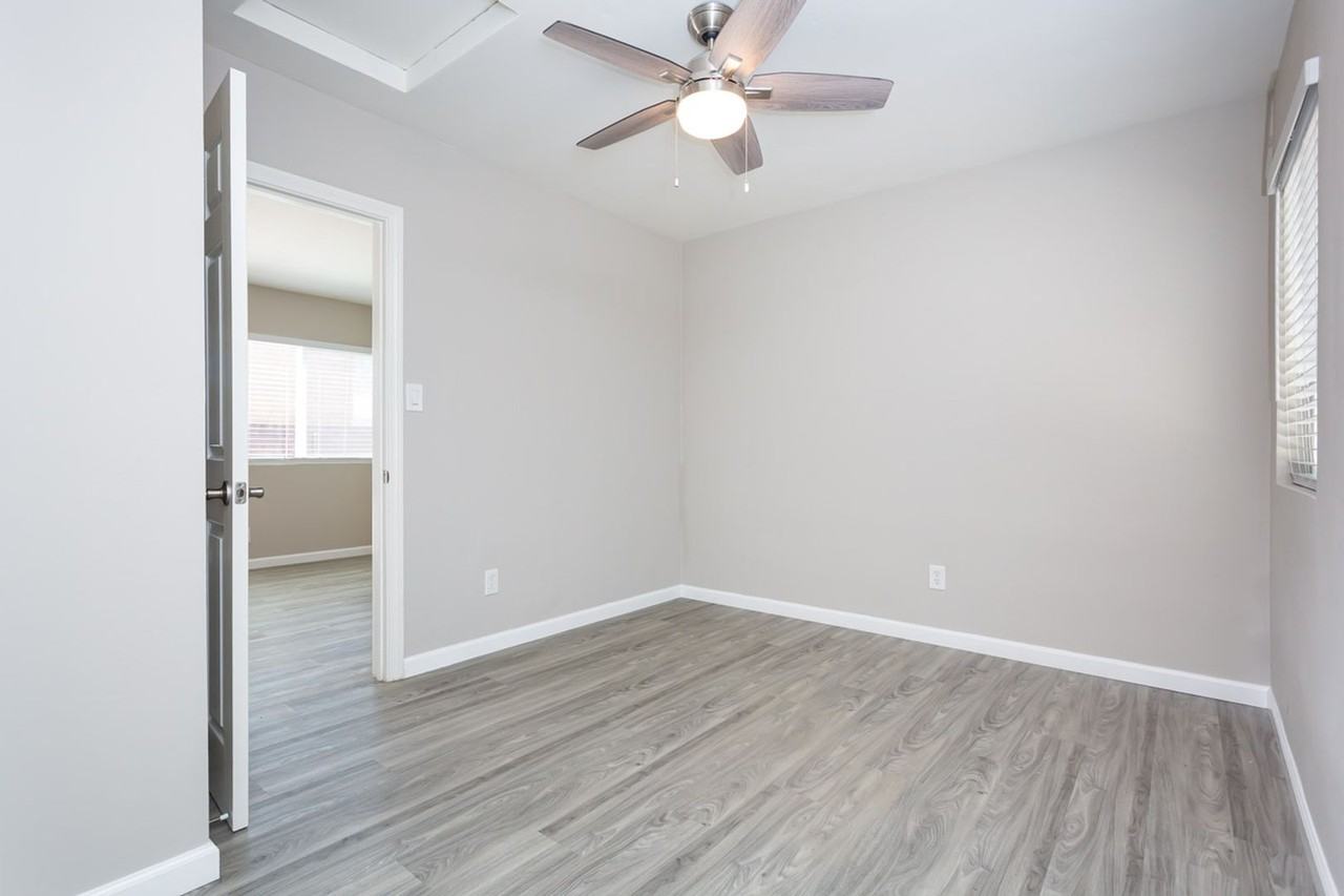 819 W Palm Ave #819 - Photo 4 of 16