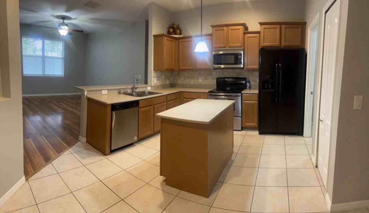 702 Gordonia Ct - Photo 6 of 13