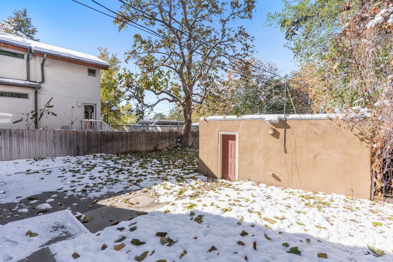 225 S Washington St - Photo 3 of 18