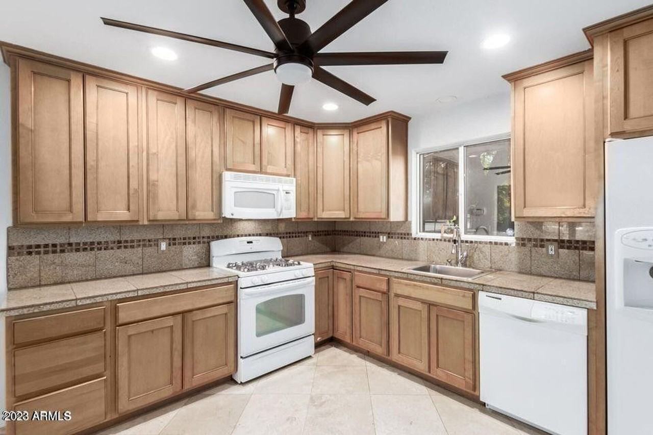 7544 E Kimsey Ln - Photo 7 of 18