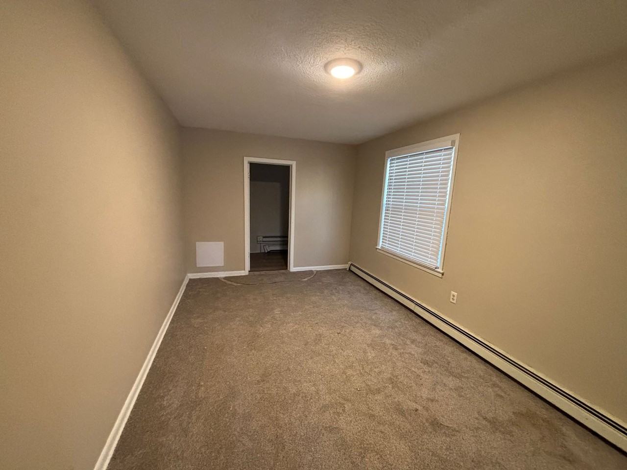 2715 Stone Park Blvd - Photo 3 of 7