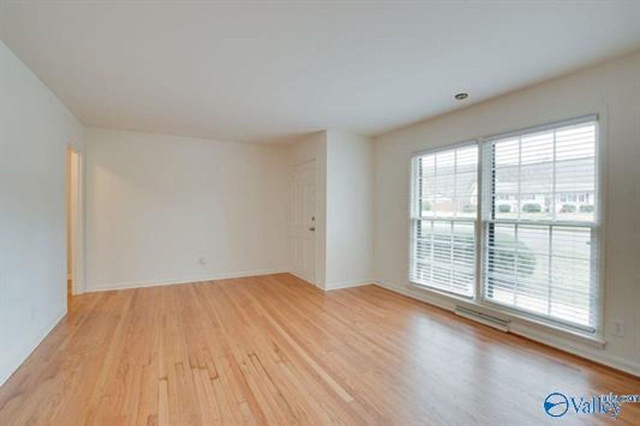 814 Cleermont Dr Se - Photo 3 of 20