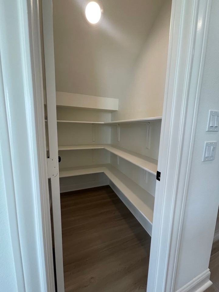 2723 S 3rd St - Photo 5 of 17