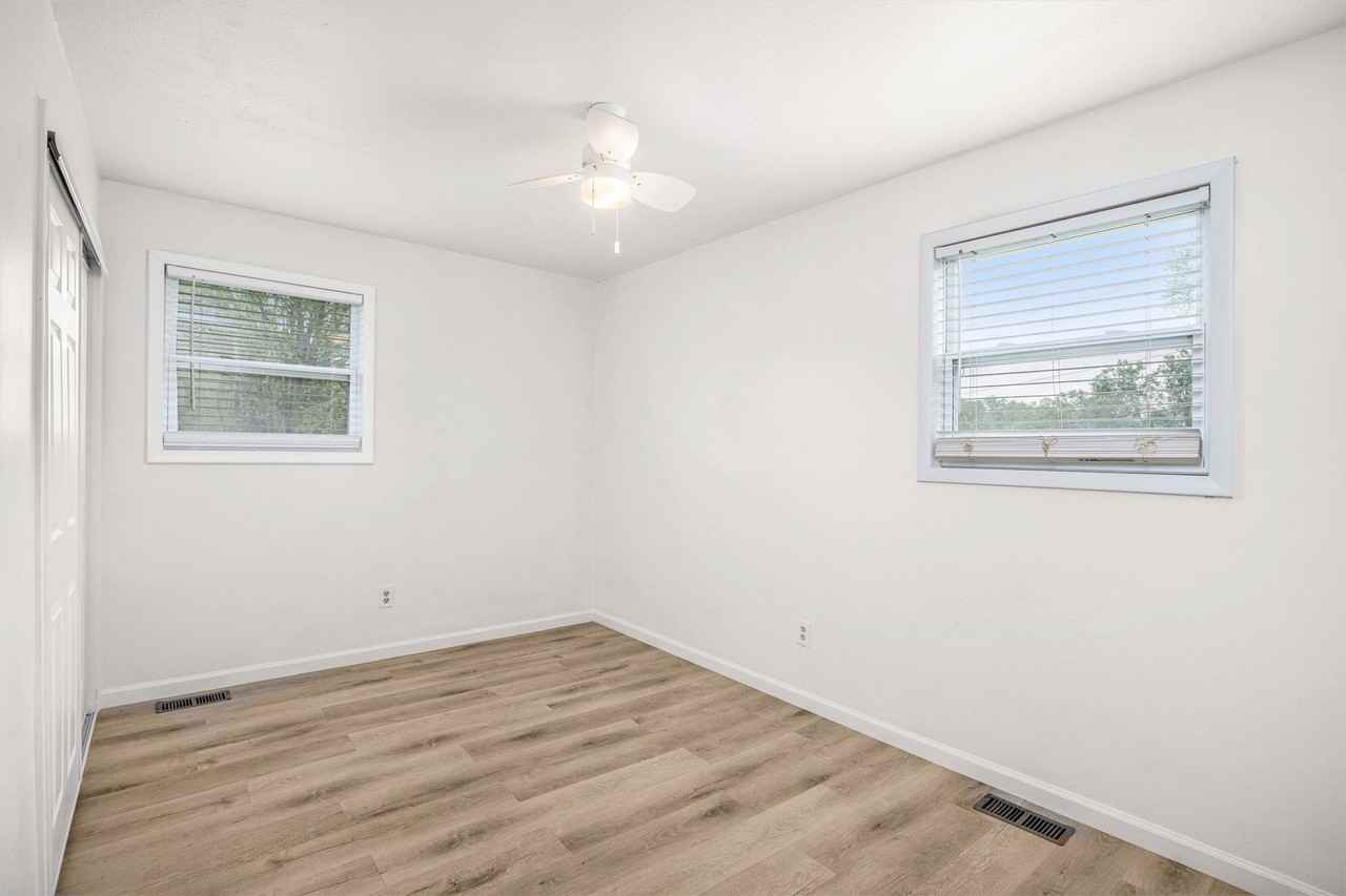 18717 E Blackhawk Trl - Photo 2 of 40