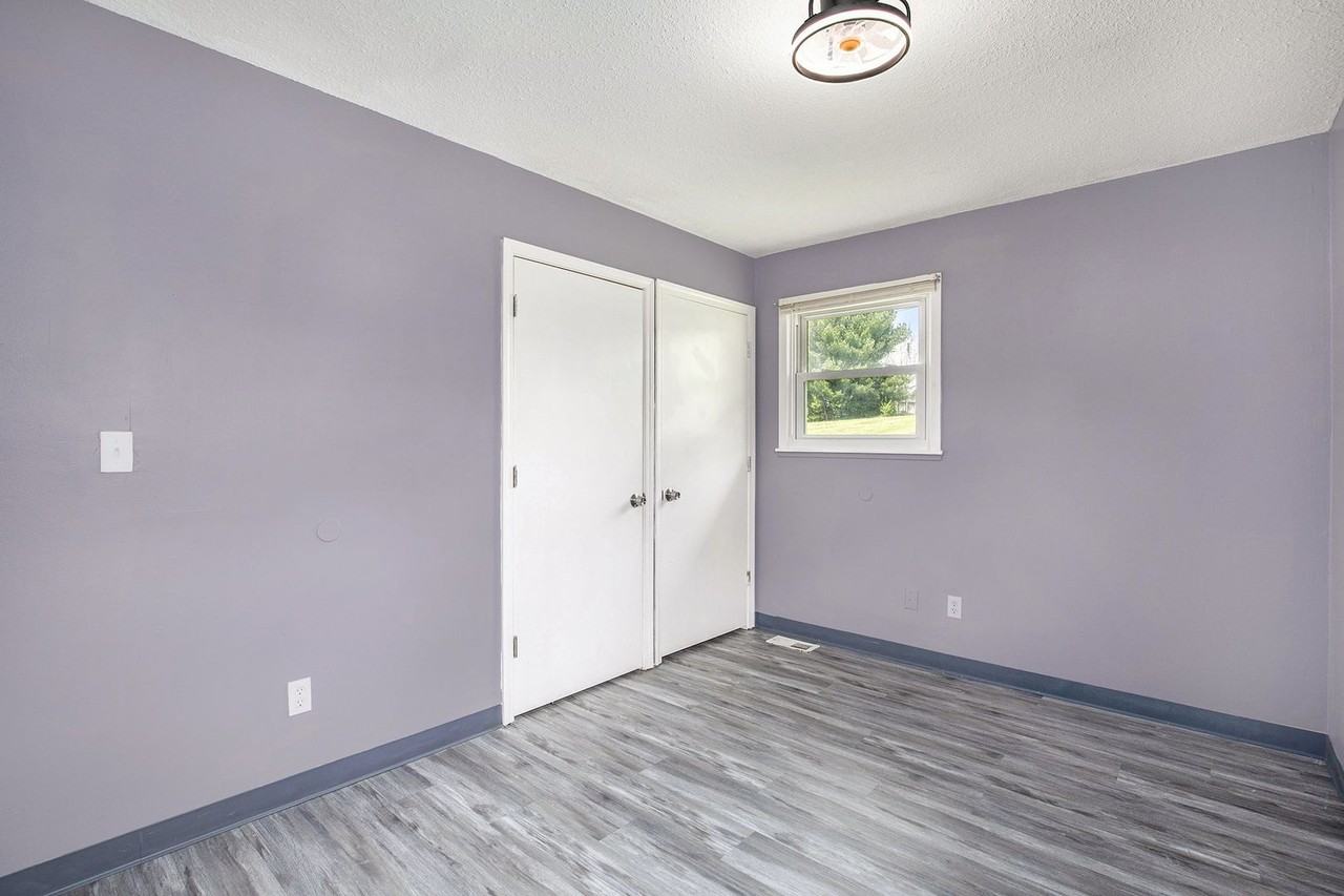 18717 E Blackhawk Trl - Photo 5 of 40