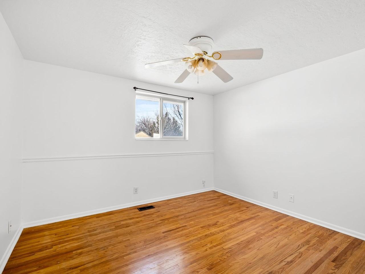 2730 W 7460 S - Photo 4 of 41