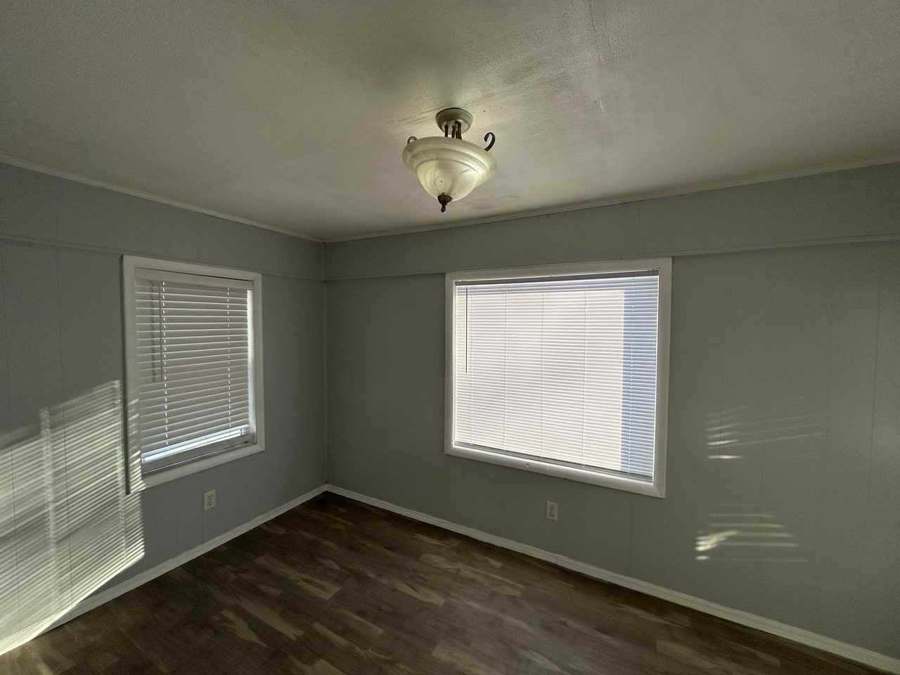 1829 Frances Ave - Photo 4 of 14