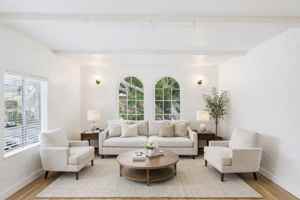 featured image of 1533 E 3rd St