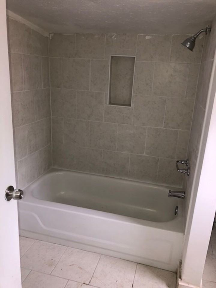 3230 Arlington Ave - Photo 7 of 15