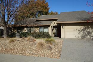 105 Almond Dr - Photo 1 of 1