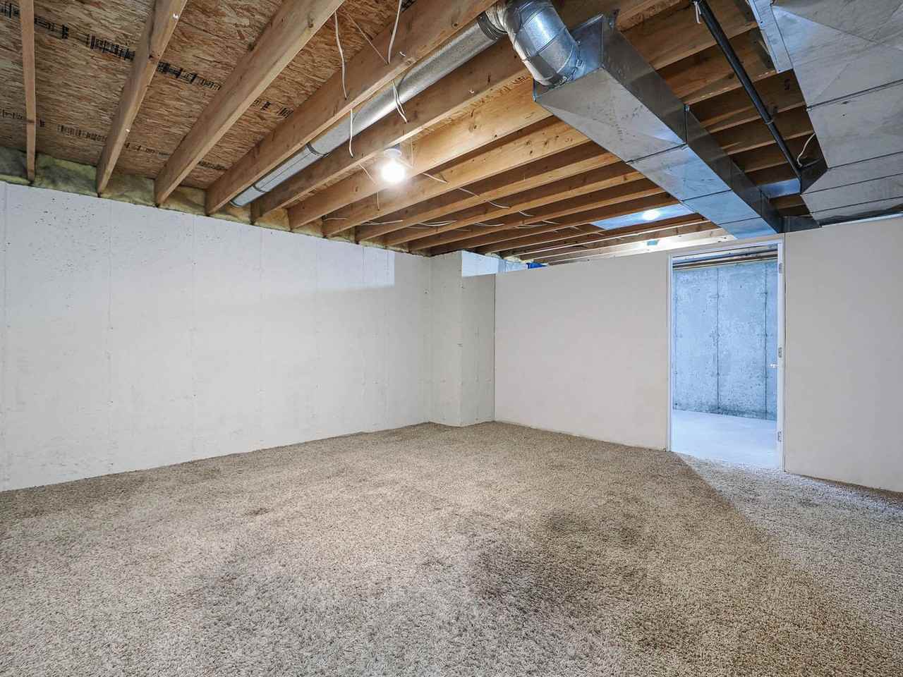 65 N 630 E - Photo 3 of 32