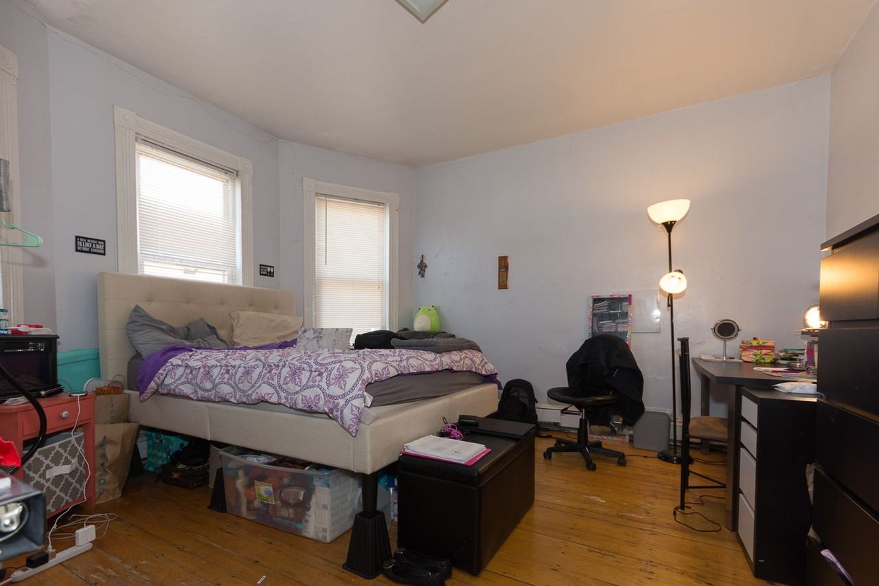 168 Hillside St - Photo 6 of 8
