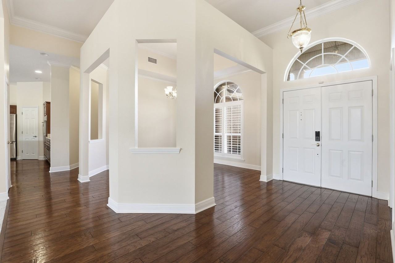 14313 Nw 60th Ave - Photo 3 of 50