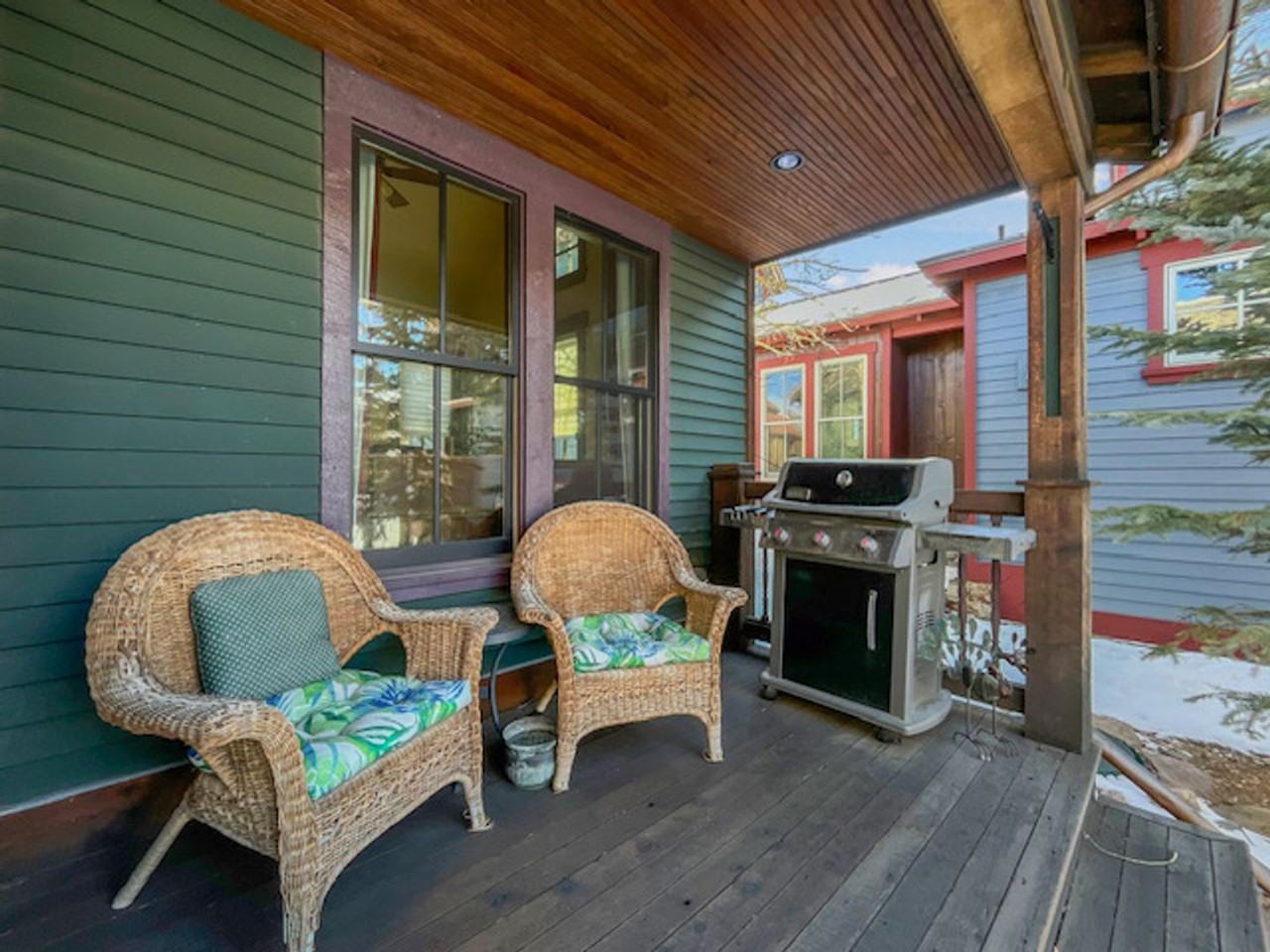 100 N Harris St - Photo 7 of 28