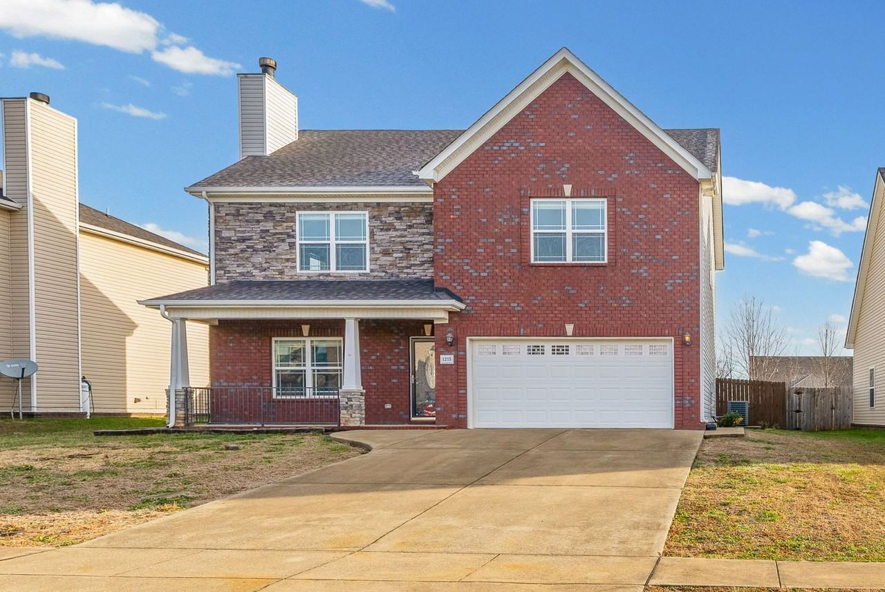 1215 Snowball Ln - Photo 2 of 34